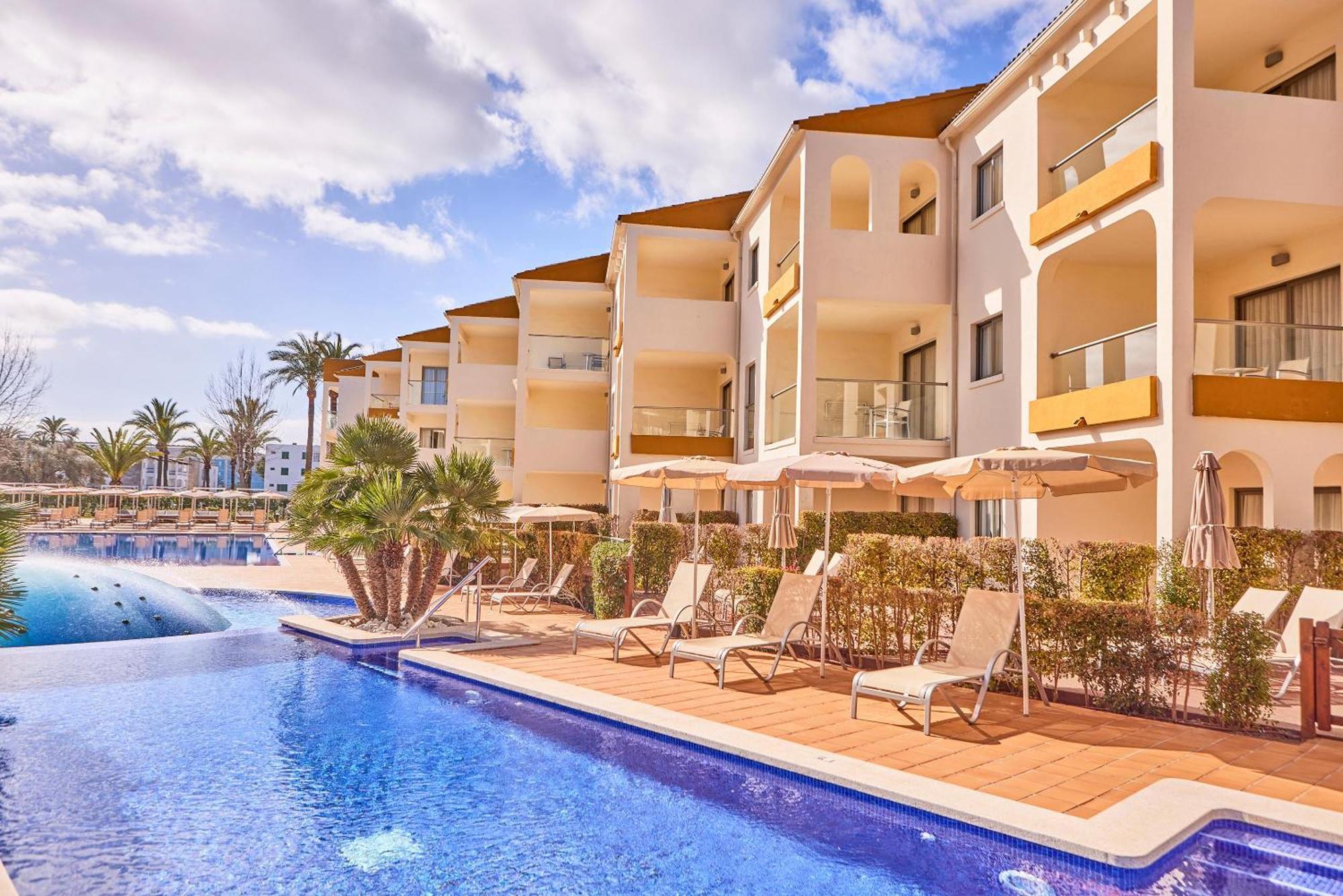 Zafiro Tropic Aparthotel Port de Alcudia  ภายนอก รูปภาพ