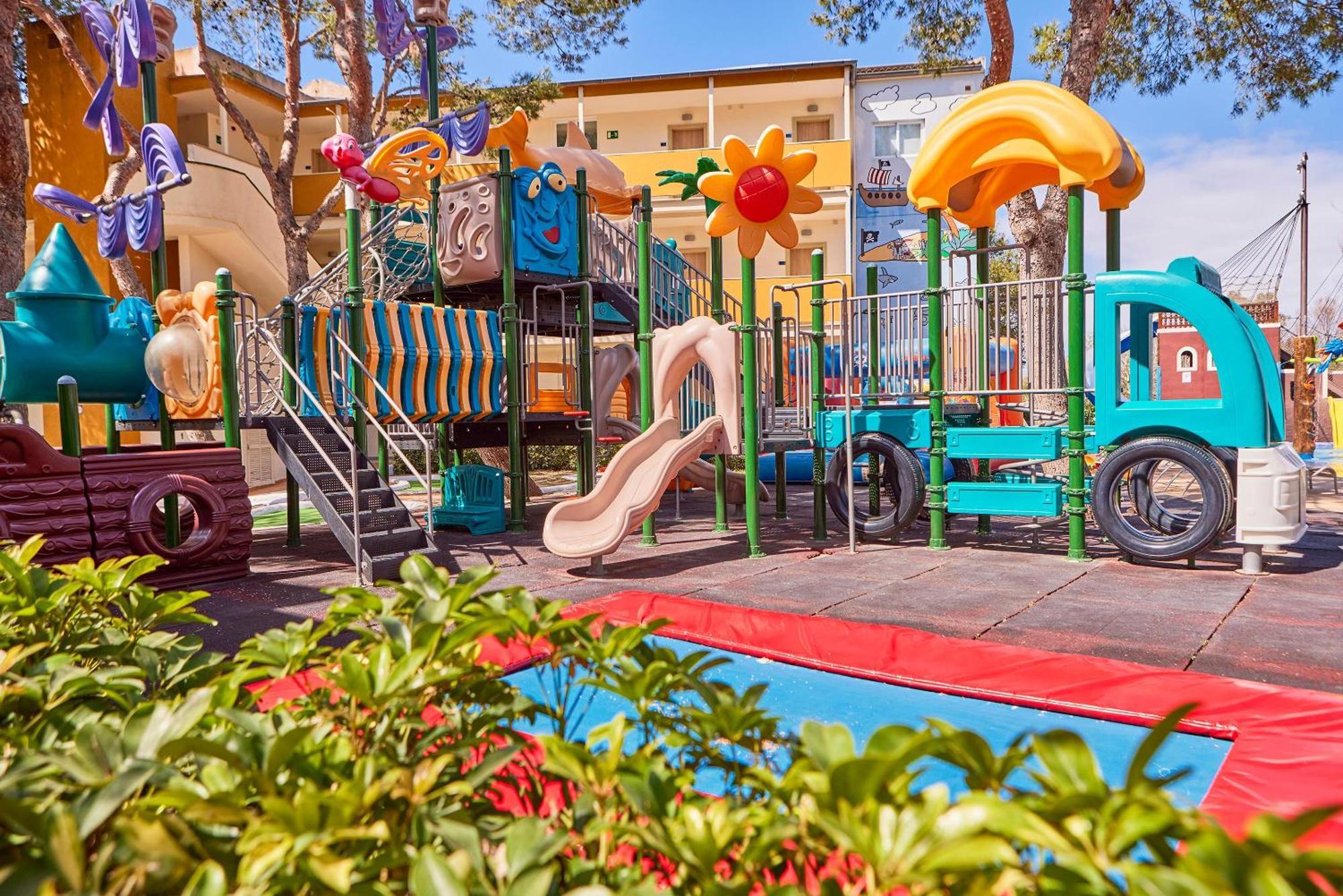 Zafiro Tropic Aparthotel Port de Alcudia  ภายนอก รูปภาพ