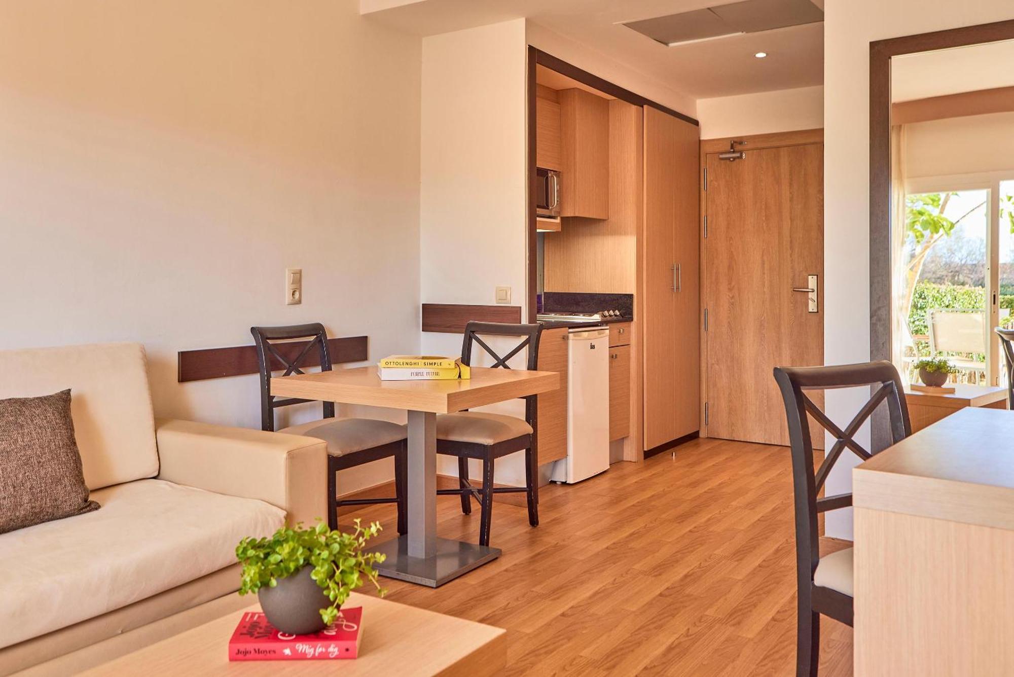 Zafiro Tropic Aparthotel Port de Alcudia  ภายนอก รูปภาพ