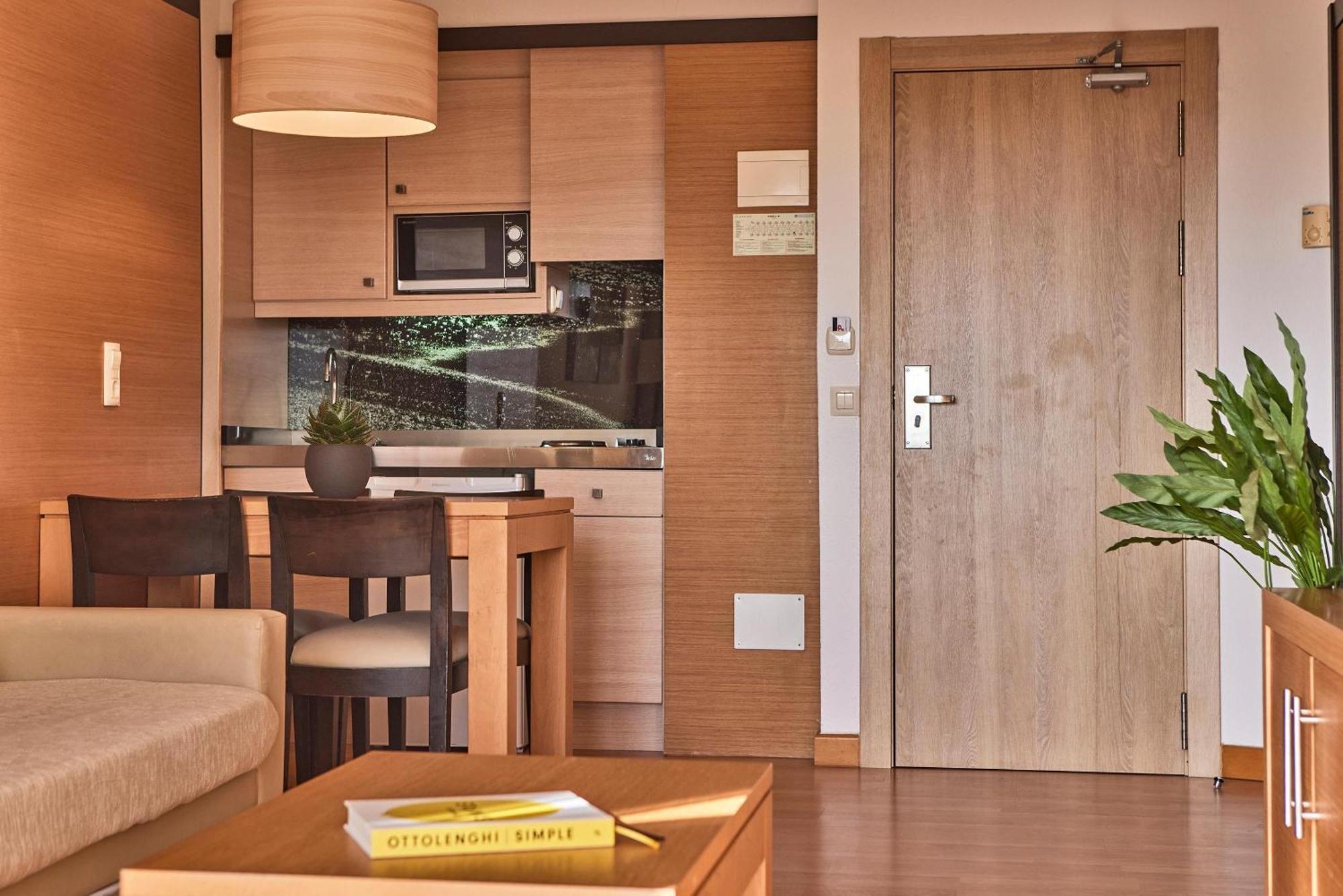 Zafiro Tropic Aparthotel Port de Alcudia  ภายนอก รูปภาพ