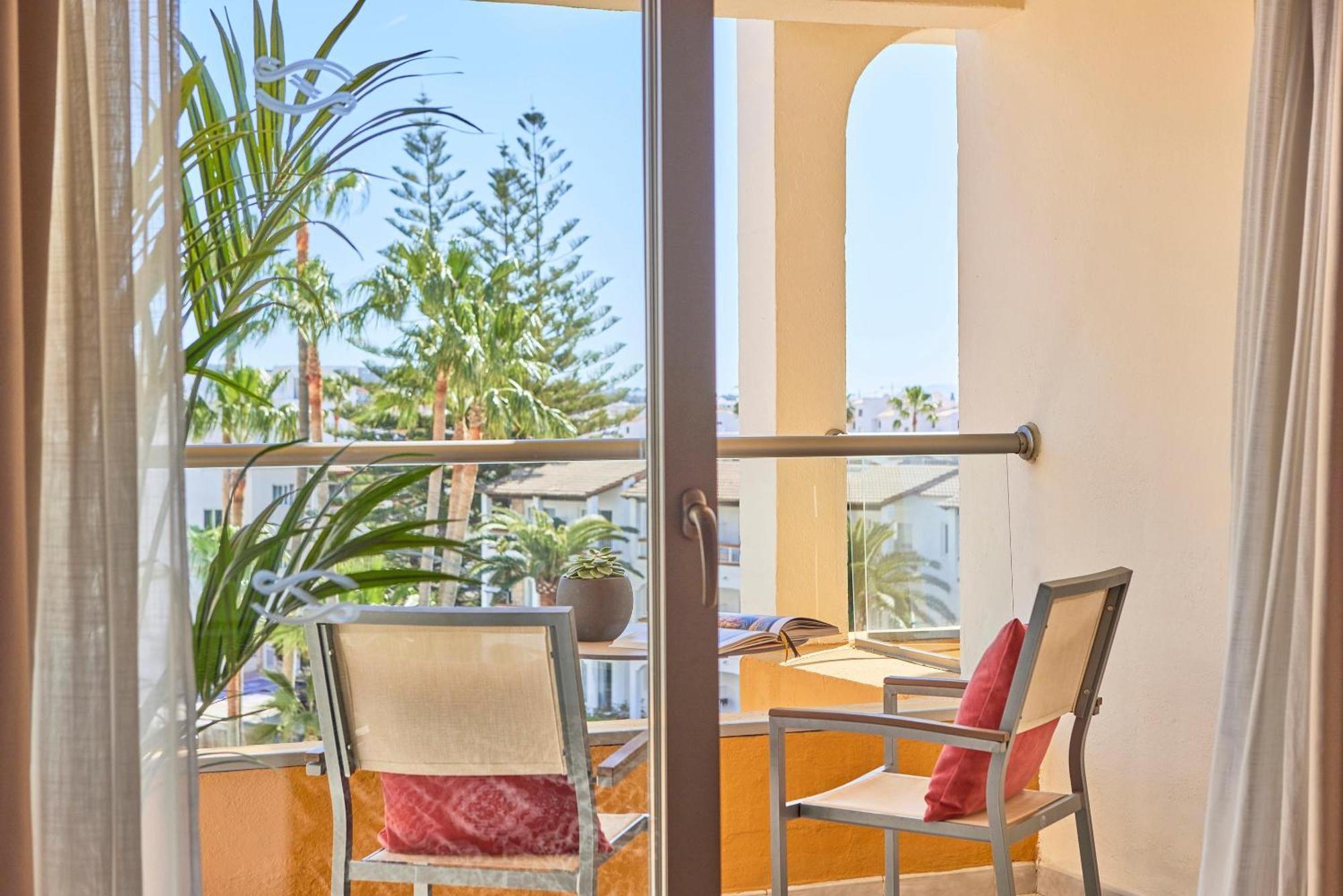 Zafiro Tropic Aparthotel Port de Alcudia  ภายนอก รูปภาพ