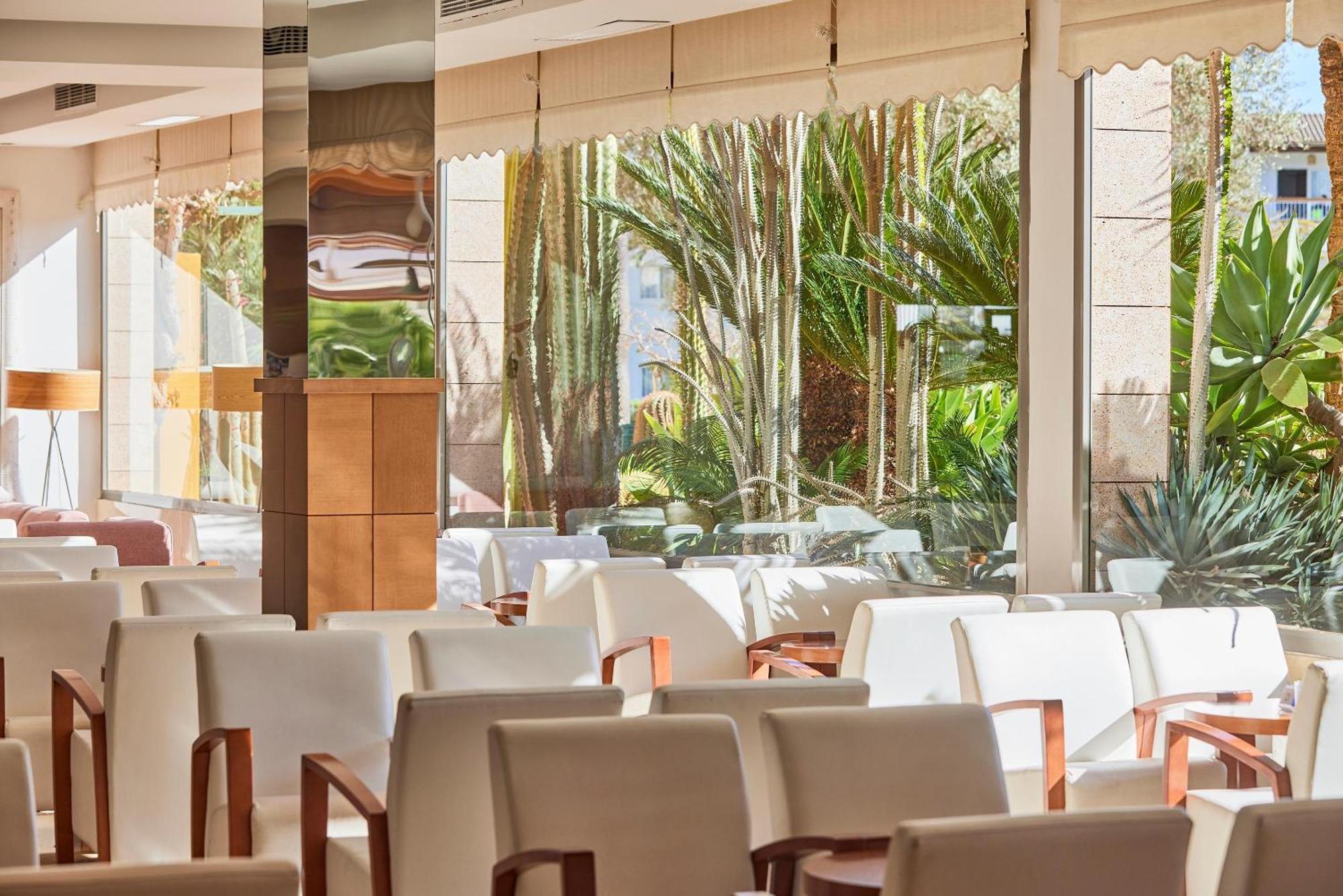 Zafiro Tropic Aparthotel Port de Alcudia  ภายนอก รูปภาพ