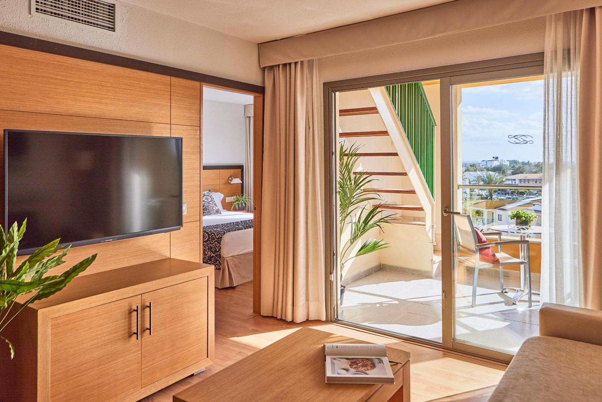 Zafiro Tropic Aparthotel Port de Alcudia  ภายนอก รูปภาพ