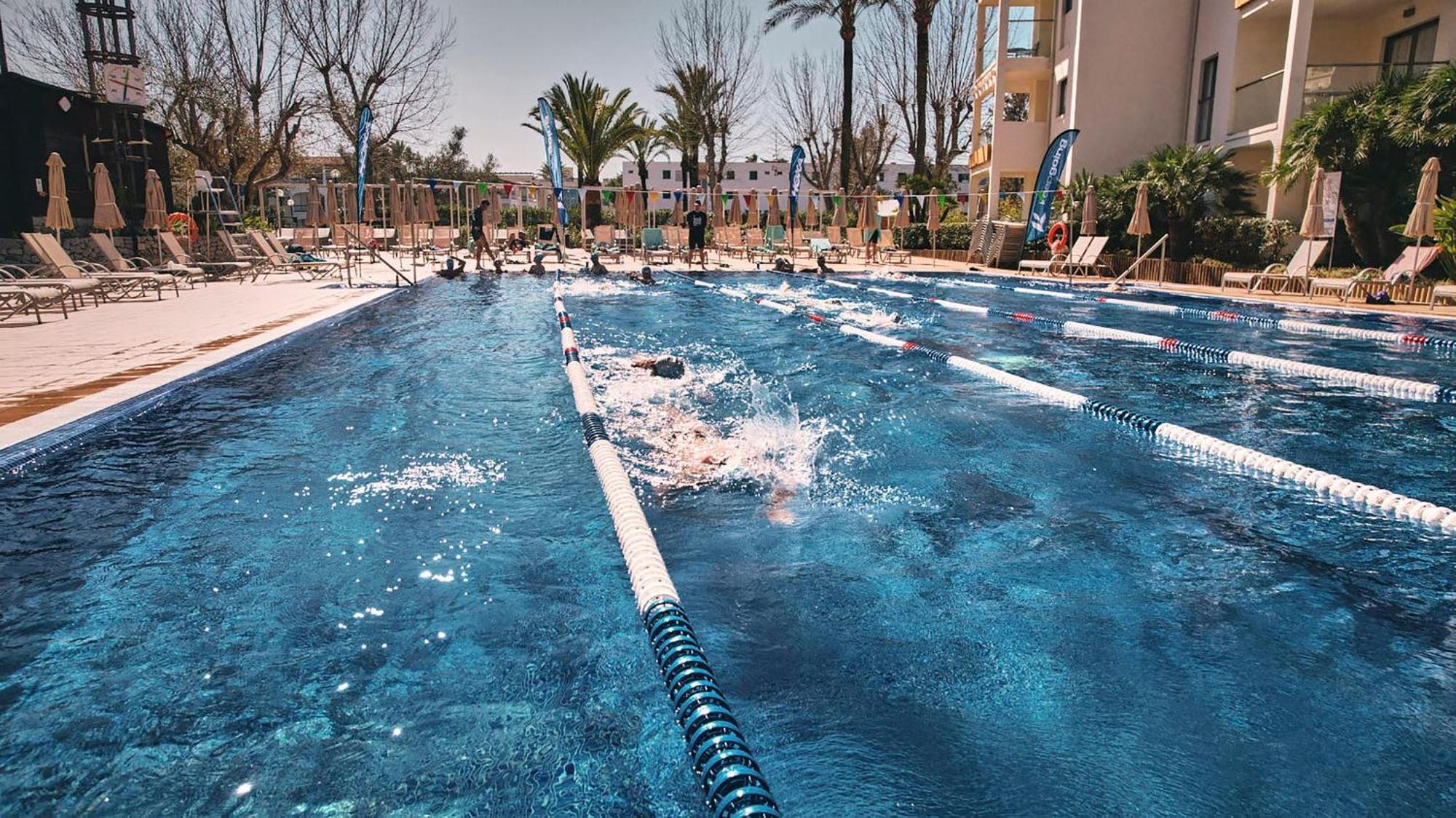 Zafiro Tropic Aparthotel Port de Alcudia  ภายนอก รูปภาพ