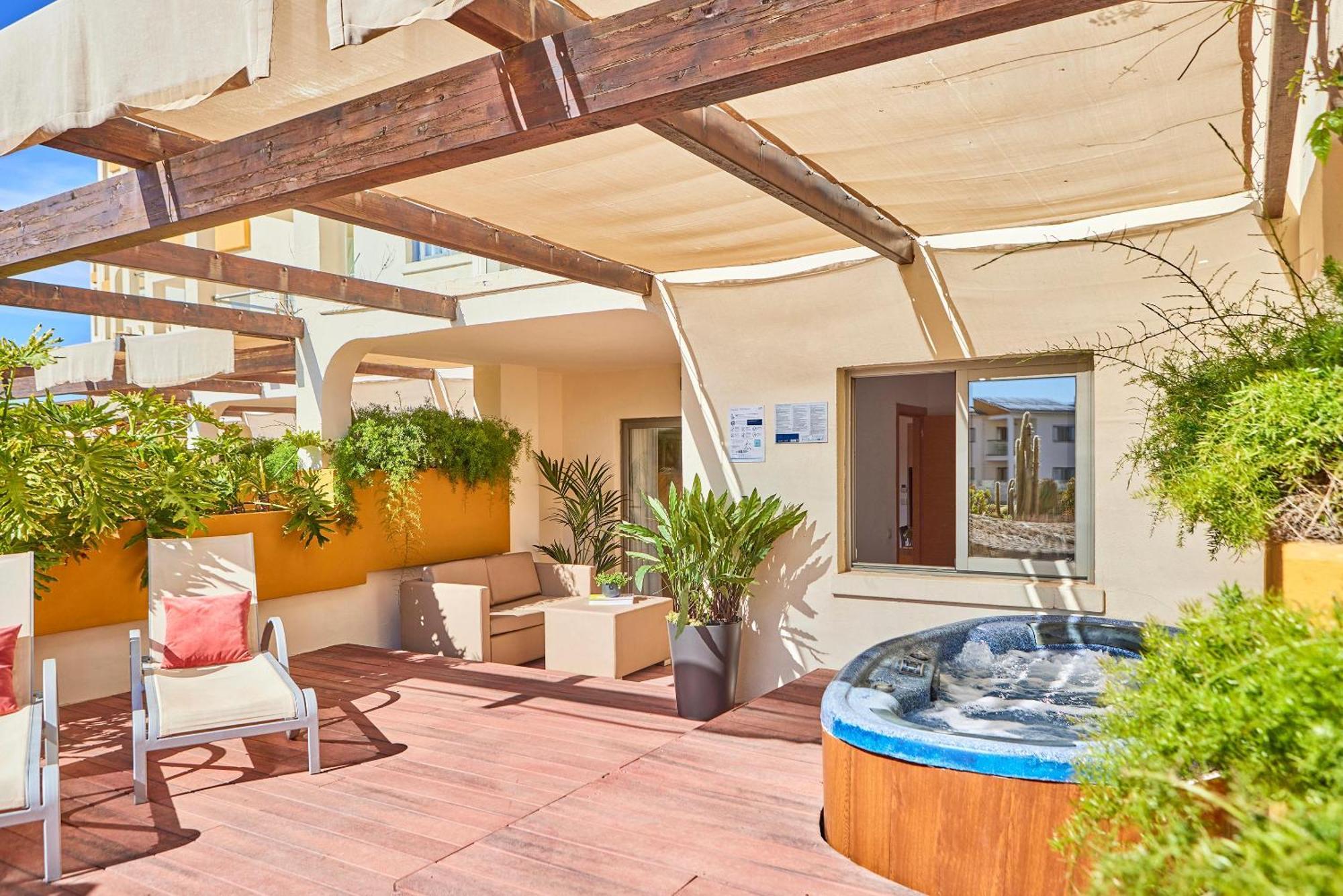 Zafiro Tropic Aparthotel Port de Alcudia  ภายนอก รูปภาพ