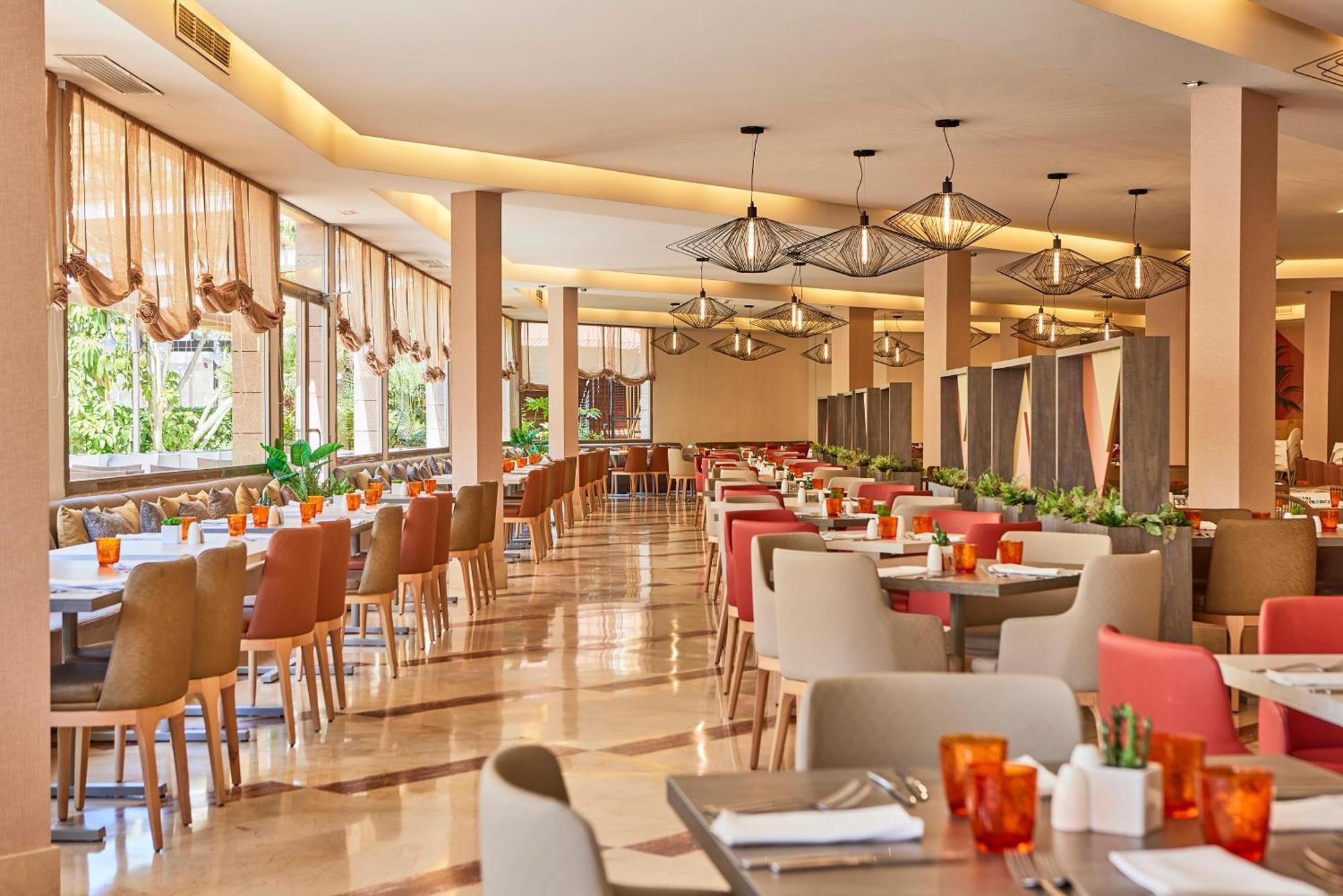 Zafiro Tropic Aparthotel Port de Alcudia  ภายนอก รูปภาพ